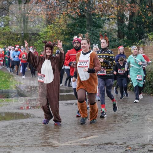 07.12.2025 - St. Pauli X-Mass-Run No. 15 Michael Burmester http://msf.ph/oto/9401343 07.12.2025 10:26:09 Laufen 3380, 2777, 2608, 4063, 4859 meine-sportfotos.de