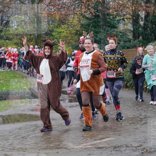 07.12.2025 - St. Pauli X-Mass-Run No. 15 Michael Burmester http://msf.ph/oto/9401345 07.12.2025 10:26:10 Laufen 380, 2777, 2608, 4063, 1859 meine-sportfotos.de