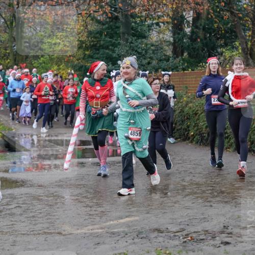 07.12.2025 - St. Pauli X-Mass-Run No. 15 Michael Burmester http://msf.ph/oto/9401352 07.12.2025 10:26:11 Laufen 40, 4859 meine-sportfotos.de