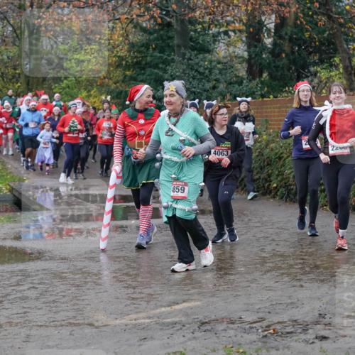 07.12.2025 - St. Pauli X-Mass-Run No. 15 Michael Burmester http://msf.ph/oto/9401353 07.12.2025 10:26:12 Laufen 40, 1859, 682, 4063, 2, 2200 meine-sportfotos.de