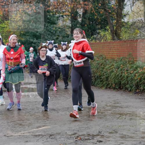 07.12.2025 - St. Pauli X-Mass-Run No. 15 Michael Burmester http://msf.ph/oto/9401358 07.12.2025 10:26:13 Laufen 4859, 4063, 1680, 2200 meine-sportfotos.de