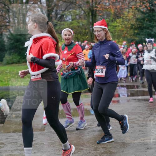 07.12.2025 - St. Pauli X-Mass-Run No. 15 Michael Burmester http://msf.ph/oto/9401365 07.12.2025 10:26:14 Laufen 890, 15, 2269, 1680 meine-sportfotos.de