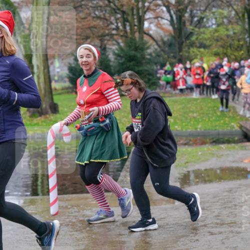 07.12.2025 - St. Pauli X-Mass-Run No. 15 Michael Burmester http://msf.ph/oto/9401371 07.12.2025 10:26:15 Laufen 15, 2269, 06, 1683 meine-sportfotos.de