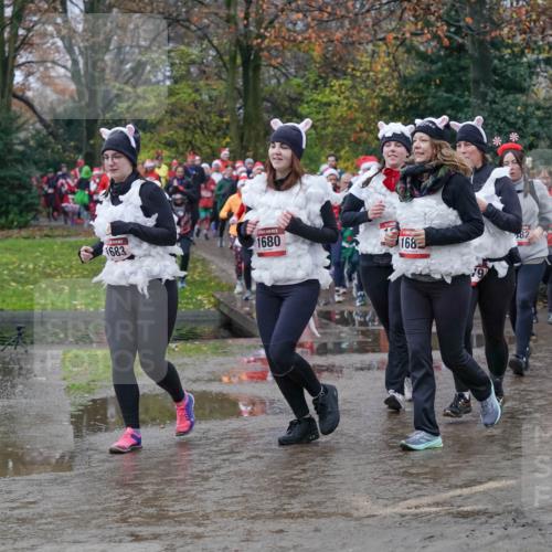 07.12.2025 - St. Pauli X-Mass-Run No. 15 Michael Burmester http://msf.ph/oto/9401375 07.12.2025 10:26:16 Laufen 1680, 1683, 168, 19, 82 meine-sportfotos.de