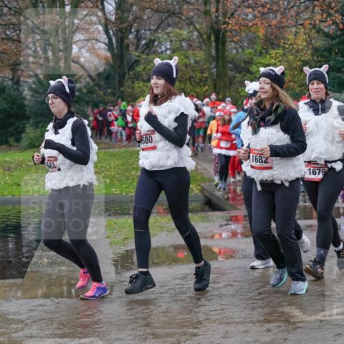 07.12.2025 - St. Pauli X-Mass-Run No. 15 Michael Burmester http://msf.ph/oto/9401380 07.12.2025 10:26:17 Laufen 7, 683, 680, 1682, 1679, 2328, 4882 meine-sportfotos.de
