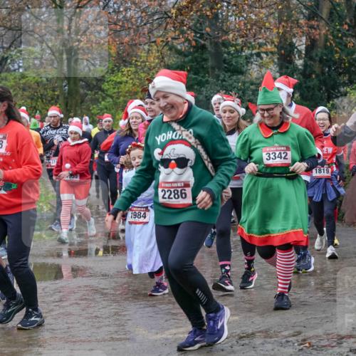 07.12.2025 - St. Pauli X-Mass-Run No. 15 Michael Burmester http://msf.ph/oto/9401405 07.12.2025 10:26:22 Laufen 2465, 2358, 131, 955, 1984, 2286, 3342, 1819, 472, 801 meine-sportfotos.de