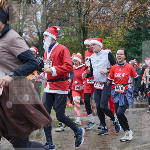 07.12.2025 - St. Pauli X-Mass-Run No. 15 Michael Burmester http://msf.ph/oto/9401416 07.12.2025 10:26:24 Laufen 2232, 1955, 224, 2233, 1819, 15, 2200 meine-sportfotos.de