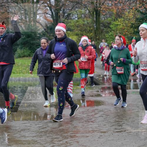 07.12.2025 - St. Pauli X-Mass-Run No. 15 Michael Burmester http://msf.ph/oto/9401445 07.12.2025 10:26:31 Laufen 15, 4879, 231, 4866, 3346 meine-sportfotos.de