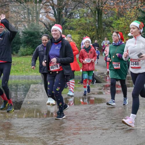 07.12.2025 - St. Pauli X-Mass-Run No. 15 Michael Burmester http://msf.ph/oto/9401446 07.12.2025 10:26:31 Laufen 4879, 231, 4866, 15, 3346, 4615 meine-sportfotos.de