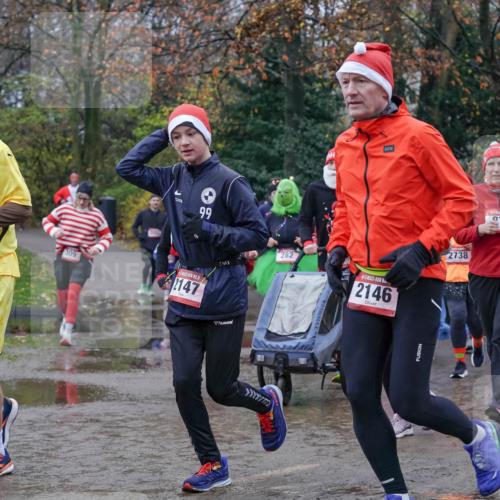 07.12.2025 - St. Pauli X-Mass-Run No. 15 Michael Burmester http://msf.ph/oto/9401464 07.12.2025 10:26:35 Laufen 200, 99, 309, 2147, 282, 2146, 2738, 976 meine-sportfotos.de