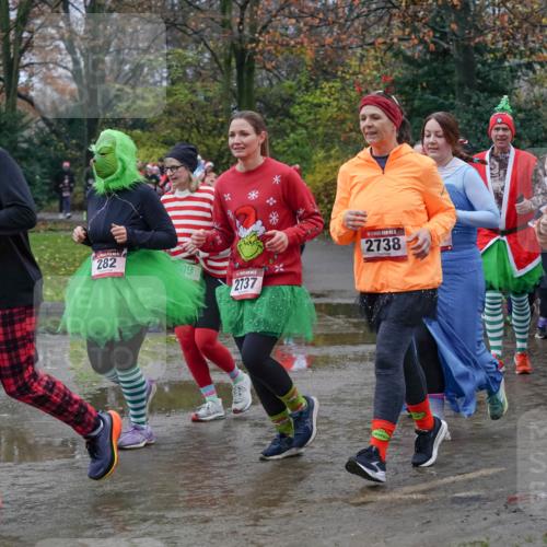 07.12.2025 - St. Pauli X-Mass-Run No. 15 Michael Burmester http://msf.ph/oto/9401478 07.12.2025 10:26:38 Laufen 282, 5, 2737, 5, 2738, 2837, 895 meine-sportfotos.de