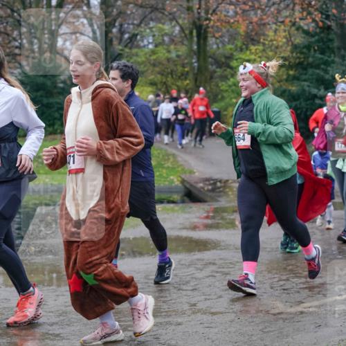 07.12.2025 - St. Pauli X-Mass-Run No. 15 Michael Burmester http://msf.ph/oto/9401494 07.12.2025 10:26:41 Laufen 15, 194, 340, 71, 564, 17 meine-sportfotos.de