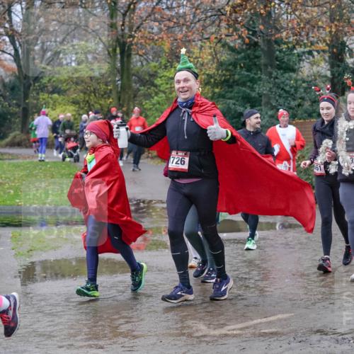 07.12.2025 - St. Pauli X-Mass-Run No. 15 Michael Burmester http://msf.ph/oto/9401498 07.12.2025 10:26:42 Laufen 564, 726, 61, 32 meine-sportfotos.de