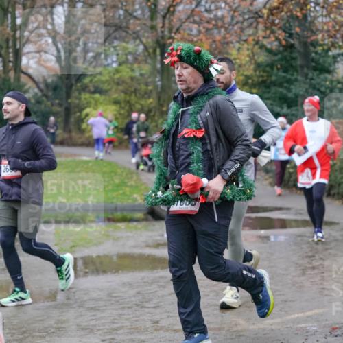 07.12.2025 - St. Pauli X-Mass-Run No. 15 Michael Burmester http://msf.ph/oto/9401513 07.12.2025 10:26:45 Laufen 26 meine-sportfotos.de