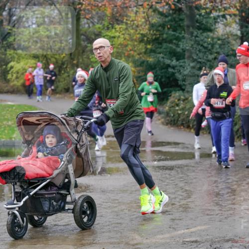 07.12.2025 - St. Pauli X-Mass-Run No. 15 Michael Burmester http://msf.ph/oto/9401547 07.12.2025 10:26:55 Laufen 478, 32, 3228 meine-sportfotos.de