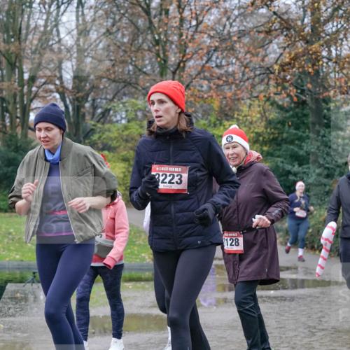 07.12.2025 - St. Pauli X-Mass-Run No. 15 Michael Burmester http://msf.ph/oto/9401568 07.12.2025 10:27:00 Laufen 28, 15, 3223, 15, 128, 1750, 1793 meine-sportfotos.de