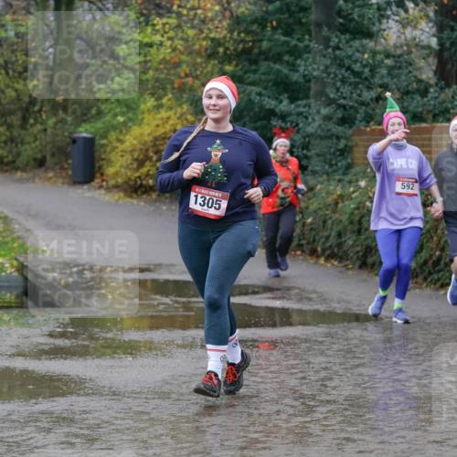 07.12.2025 - St. Pauli X-Mass-Run No. 15 Michael Burmester http://msf.ph/oto/9401592 07.12.2025 10:27:05 Laufen 5, 1305, 592, 59 meine-sportfotos.de