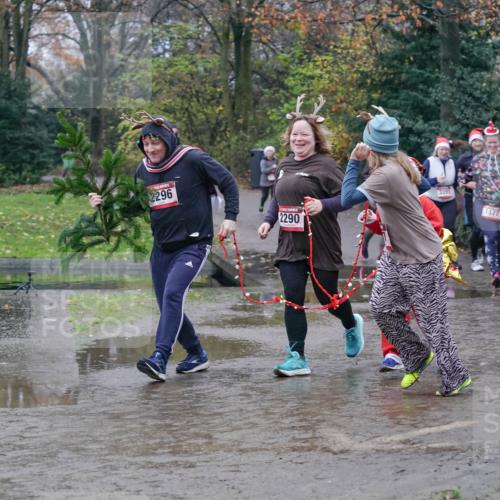 07.12.2025 - St. Pauli X-Mass-Run No. 15 Michael Burmester http://msf.ph/oto/9401638 07.12.2025 10:27:31 Laufen 2296, 2290, 3391, 1177, 2832 meine-sportfotos.de