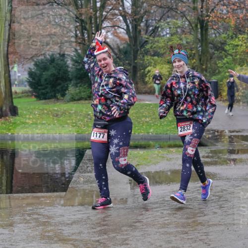 07.12.2025 - St. Pauli X-Mass-Run No. 15 Michael Burmester http://msf.ph/oto/9401659 07.12.2025 10:27:36 Laufen 2832, 1177, 3391, 93 meine-sportfotos.de