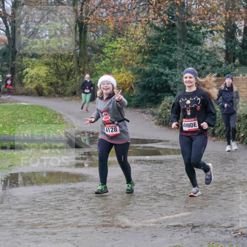 07.12.2025 - St. Pauli X-Mass-Run No. 15 Michael Burmester http://msf.ph/oto/9401679 07.12.2025 10:27:41 Laufen 4128 meine-sportfotos.de