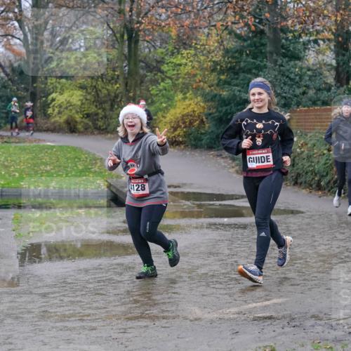 07.12.2025 - St. Pauli X-Mass-Run No. 15 Michael Burmester http://msf.ph/oto/9401681 07.12.2025 10:27:41 Laufen 128 meine-sportfotos.de