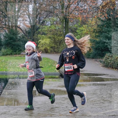07.12.2025 - St. Pauli X-Mass-Run No. 15 Michael Burmester http://msf.ph/oto/9401682 07.12.2025 10:27:42 Laufen 128, 15 meine-sportfotos.de