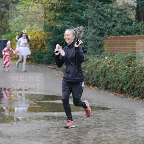 07.12.2025 - St. Pauli X-Mass-Run No. 15 Michael Burmester http://msf.ph/oto/9401715 07.12.2025 10:28:05 Laufen 1448 meine-sportfotos.de