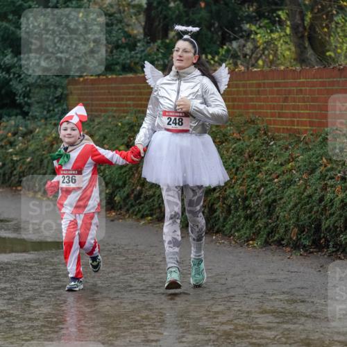 07.12.2025 - St. Pauli X-Mass-Run No. 15 Michael Burmester http://msf.ph/oto/9401737 07.12.2025 10:28:14 Laufen 15, 236, 15, 248 meine-sportfotos.de