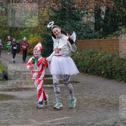 07.12.2025 - St. Pauli X-Mass-Run No. 15 Michael Burmester http://msf.ph/oto/9401741 07.12.2025 10:28:16 Laufen 236, 15, 248 meine-sportfotos.de