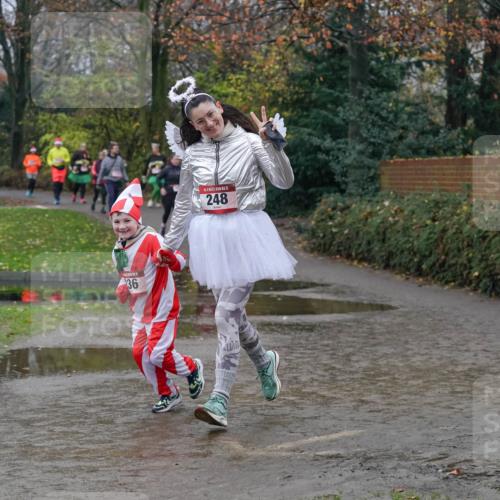 07.12.2025 - St. Pauli X-Mass-Run No. 15 Michael Burmester http://msf.ph/oto/9401743 07.12.2025 10:28:16 Laufen 36, 15, 248 meine-sportfotos.de