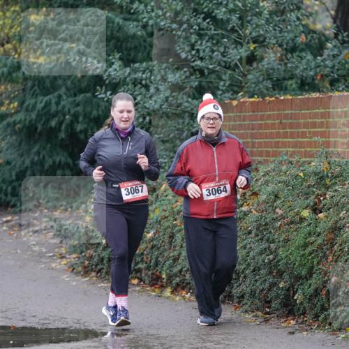 07.12.2025 - St. Pauli X-Mass-Run No. 15 Michael Burmester http://msf.ph/oto/9401752 07.12.2025 10:28:21 Laufen 334, 3067, 3064 meine-sportfotos.de