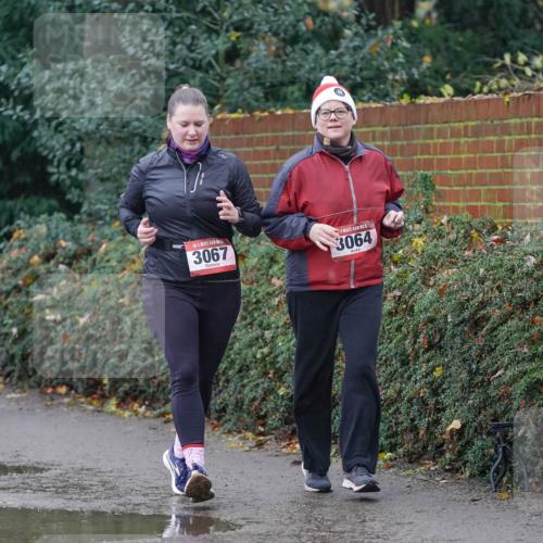 07.12.2025 - St. Pauli X-Mass-Run No. 15 Michael Burmester http://msf.ph/oto/9401754 07.12.2025 10:28:23 Laufen 3349, 3067, 15, 3064 meine-sportfotos.de