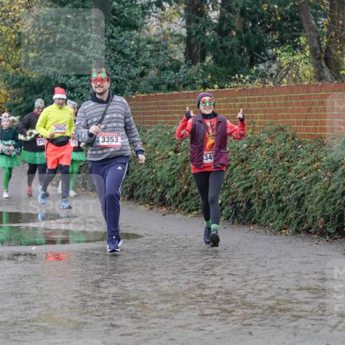 07.12.2025 - St. Pauli X-Mass-Run No. 15 Michael Burmester http://msf.ph/oto/9401762 07.12.2025 10:28:27 Laufen 3064, 272, 2665, 3353, 34 meine-sportfotos.de