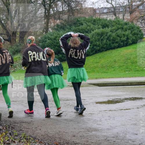 07.12.2025 - St. Pauli X-Mass-Run No. 15 Michael Burmester http://msf.ph/oto/9401808 07.12.2025 10:28:46 Laufen  meine-sportfotos.de