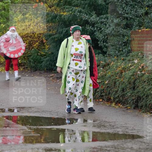 07.12.2025 - St. Pauli X-Mass-Run No. 15 Michael Burmester http://msf.ph/oto/9401854 07.12.2025 10:29:19 Laufen 492, 1660, 2879 meine-sportfotos.de
