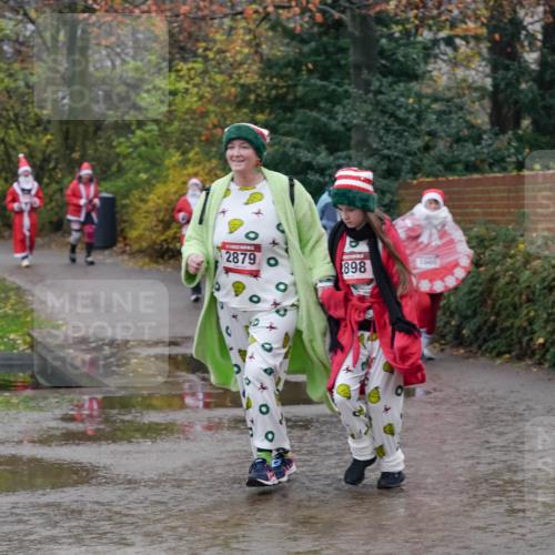 07.12.2025 - St. Pauli X-Mass-Run No. 15 Michael Burmester http://msf.ph/oto/9401862 07.12.2025 10:29:27 Laufen 2879, 898 meine-sportfotos.de