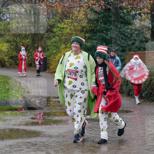 07.12.2025 - St. Pauli X-Mass-Run No. 15 Michael Burmester http://msf.ph/oto/9401864 07.12.2025 10:29:27 Laufen 15, 2879, 2898, 1660 meine-sportfotos.de