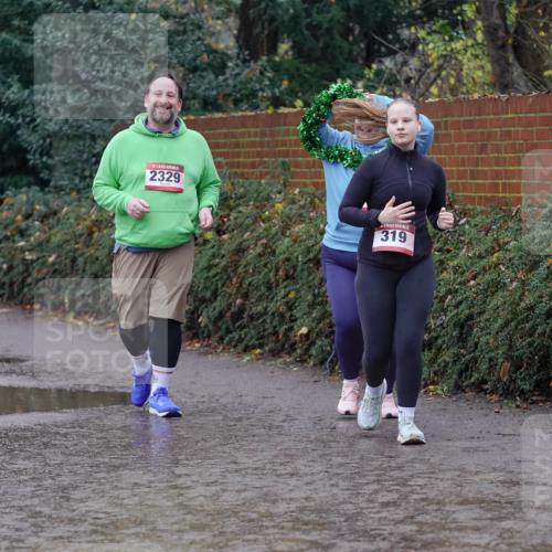 07.12.2025 - St. Pauli X-Mass-Run No. 15 Michael Burmester http://msf.ph/oto/9401913 07.12.2025 10:30:01 Laufen 2329, 319 meine-sportfotos.de