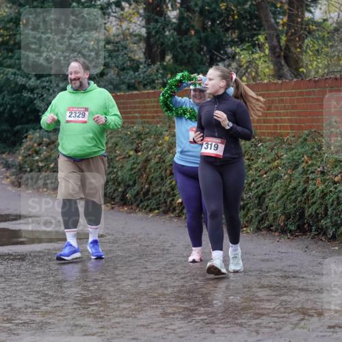 07.12.2025 - St. Pauli X-Mass-Run No. 15 Michael Burmester http://msf.ph/oto/9401916 07.12.2025 10:30:02 Laufen 2329, 319 meine-sportfotos.de