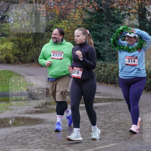 07.12.2025 - St. Pauli X-Mass-Run No. 15 Michael Burmester http://msf.ph/oto/9401925 07.12.2025 10:30:04 Laufen 2329, 15, 319, 314 meine-sportfotos.de