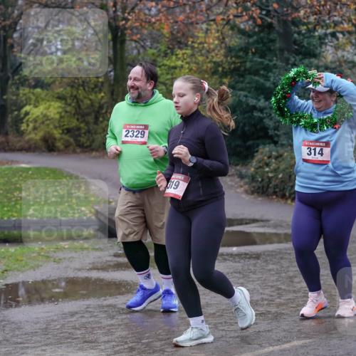 07.12.2025 - St. Pauli X-Mass-Run No. 15 Michael Burmester http://msf.ph/oto/9401927 07.12.2025 10:30:04 Laufen 5, 2329, 319, 314 meine-sportfotos.de