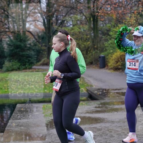 07.12.2025 - St. Pauli X-Mass-Run No. 15 Michael Burmester http://msf.ph/oto/9401931 07.12.2025 10:30:05 Laufen 19, 15, 314 meine-sportfotos.de