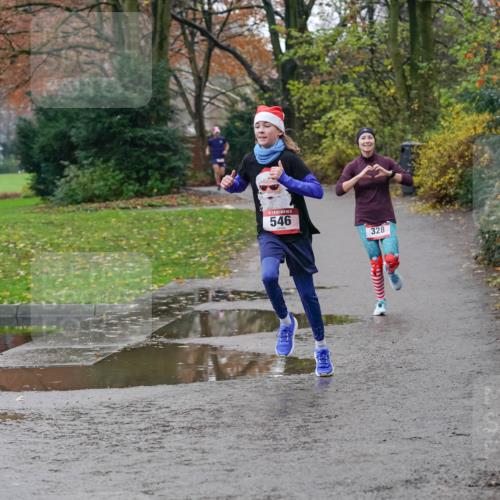 07.12.2025 - St. Pauli X-Mass-Run No. 15 Michael Burmester http://msf.ph/oto/9401950 07.12.2025 10:38:08 Laufen 546, 328 meine-sportfotos.de