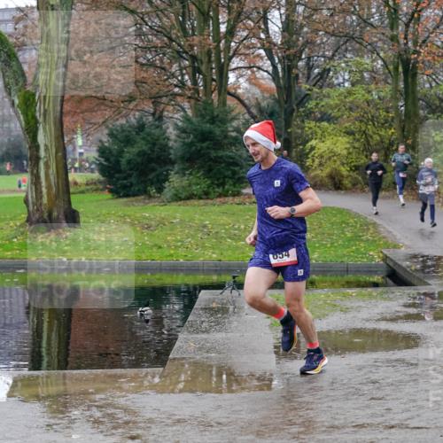 07.12.2025 - St. Pauli X-Mass-Run No. 15 Michael Burmester http://msf.ph/oto/9401963 07.12.2025 10:38:21 Laufen 654 meine-sportfotos.de