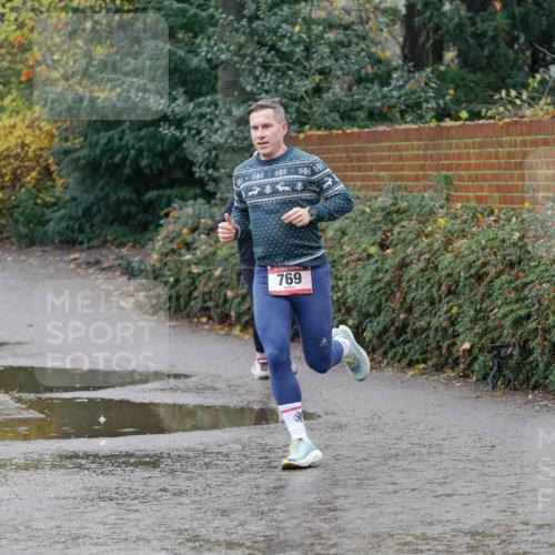 07.12.2025 - St. Pauli X-Mass-Run No. 15 Michael Burmester http://msf.ph/oto/9401973 07.12.2025 10:38:27 Laufen 769 meine-sportfotos.de