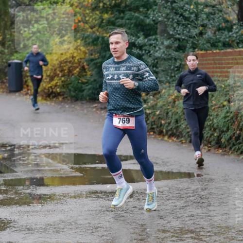 07.12.2025 - St. Pauli X-Mass-Run No. 15 Michael Burmester http://msf.ph/oto/9401975 07.12.2025 10:38:27 Laufen 769 meine-sportfotos.de