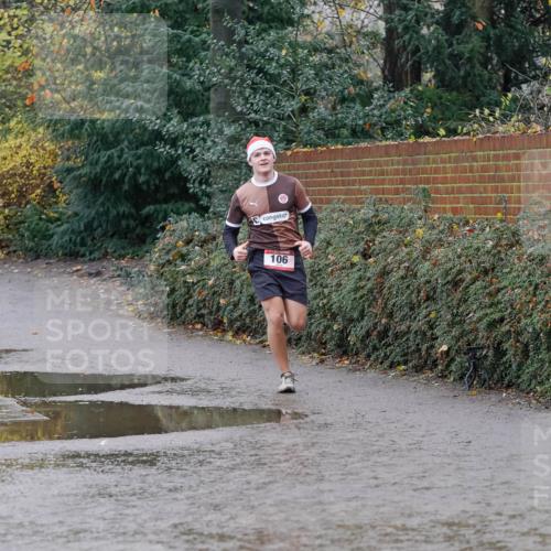 07.12.2025 - St. Pauli X-Mass-Run No. 15 Michael Burmester http://msf.ph/oto/9401996 07.12.2025 10:38:37 Laufen 106 meine-sportfotos.de