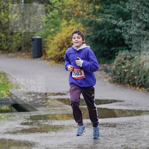 07.12.2025 - St. Pauli X-Mass-Run No. 15 Michael Burmester http://msf.ph/oto/9402011 07.12.2025 10:38:59 Laufen 15, 2503 meine-sportfotos.de