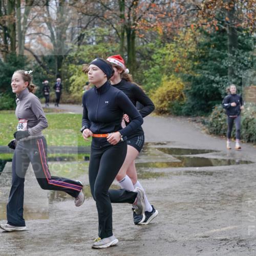 07.12.2025 - St. Pauli X-Mass-Run No. 15 Michael Burmester http://msf.ph/oto/9402057 07.12.2025 10:40:12 Laufen 999 meine-sportfotos.de