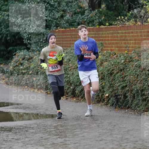 07.12.2025 - St. Pauli X-Mass-Run No. 15 Michael Burmester http://msf.ph/oto/9402070 07.12.2025 10:40:20 Laufen 555, 568 meine-sportfotos.de